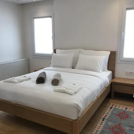 Sleeps 8 Air Con Wifi *