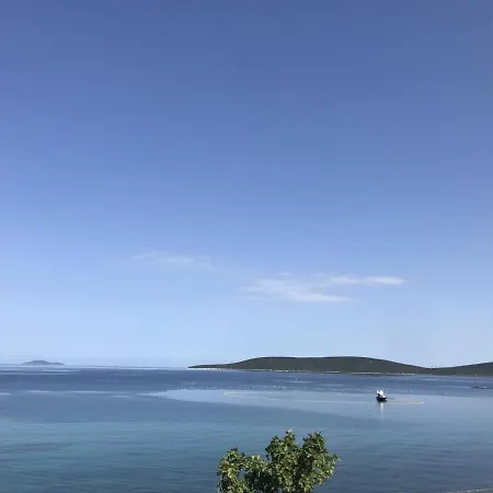 Sleeps 8 Air Con Wifi Guvercinlik (Bodrum)